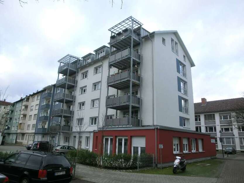 Wohnung zum Mieten in Offenburg 923 € 104.94 m²