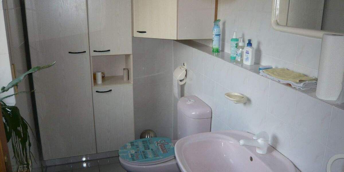 Einfamilienhaus Geroda Platz - 1 Zimmer, 223 m&sup2;, 425.000&euro; | Angebot:25697579