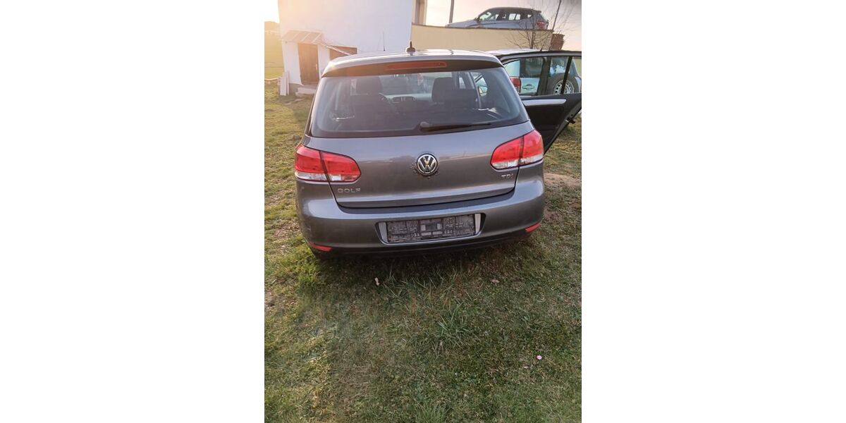VW Golf 274.000 km 5.999 &euro; Hohenpolding 84432