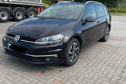 VW Golf 129.000 km 11.950 &euro; Neu Kaliß 19294