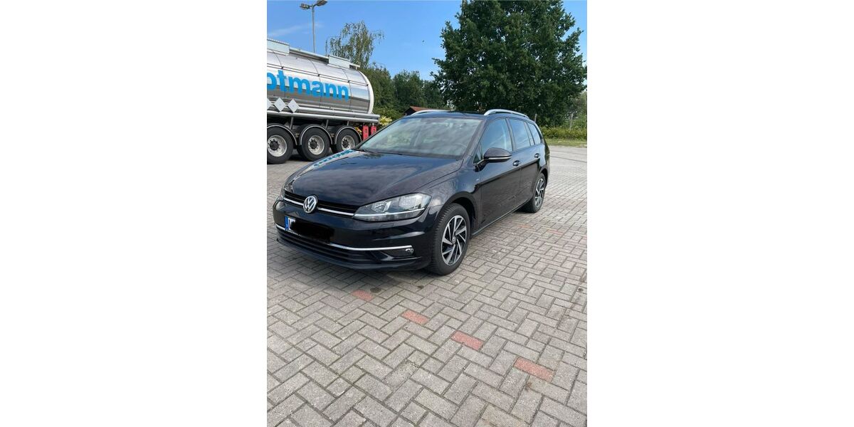 VW Golf 129.000 km 11.950 &euro; Neu Kaliß 19294