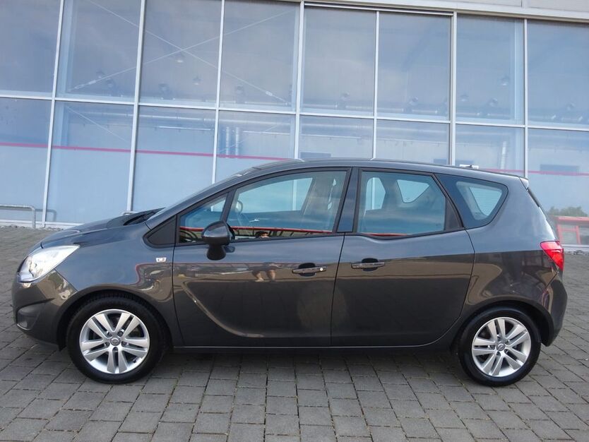Opel Meriva 113.261 km 6.250 € Steißlingen 78256