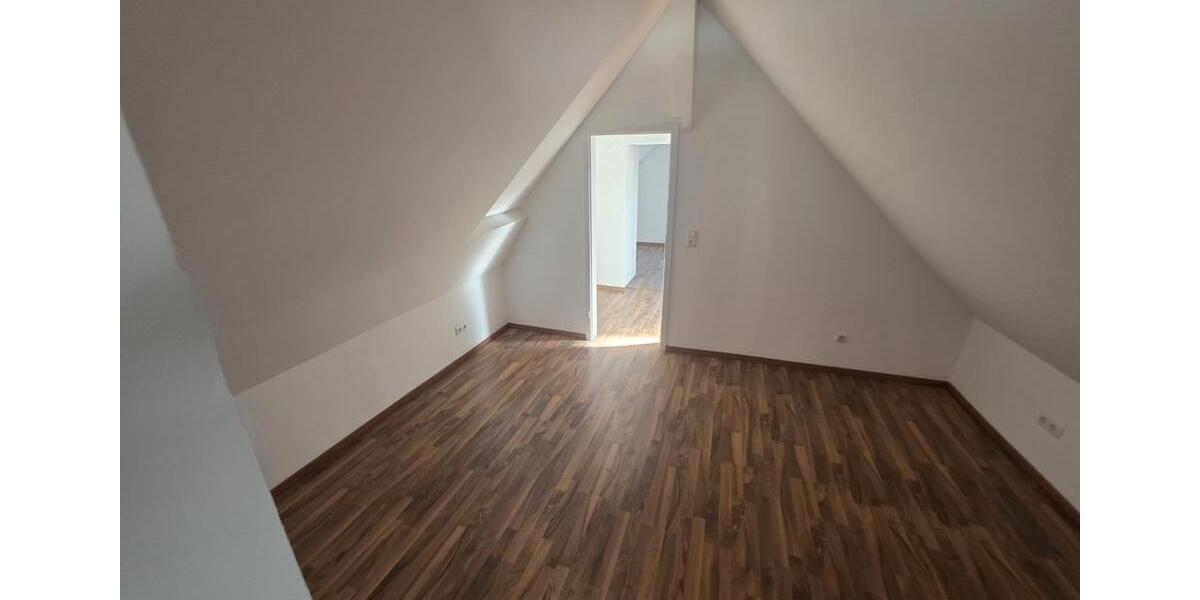Einfamilienhaus Göllheim - 7 Zimmer, 130 m&sup2;, 259.000&euro; | Angebot:27158203