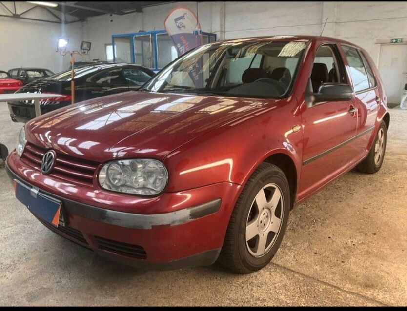 VW Golf 119.800 km 1.800 € Potsdam 14469