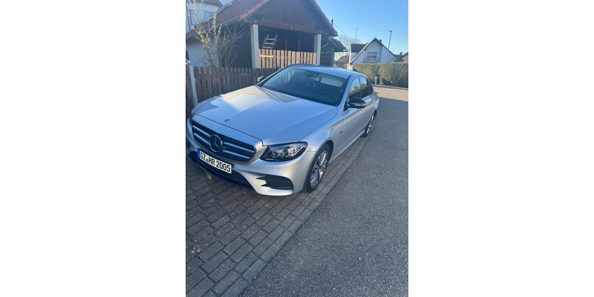 Mercedes-Benz E 350 95.000 km 22.900 &euro; Röfingen 89365