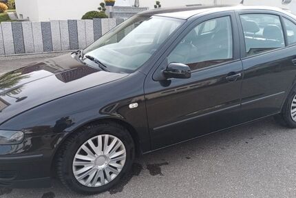Seat Leon 224.000 km 2.900 &euro; Albstadt 72458