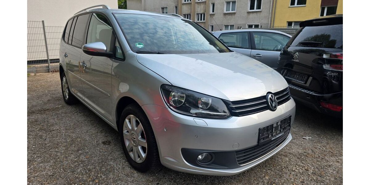 VW Touran 171.000 km 9.200 &euro; Essen 45144