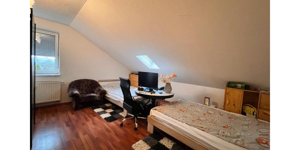 Dachgeschoßwohnung Schongau - 3 Zimmer, 95 m&sup2;, 269.000&euro; | Angebot:26069122