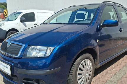 Skoda Fabia 150.287 km 2.399 &euro; Treben 04617