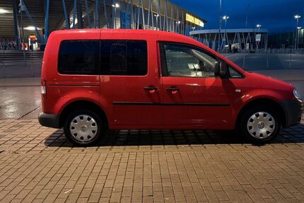 VW Caddy 167.000 km 5.900 &euro; Freiburg 79117