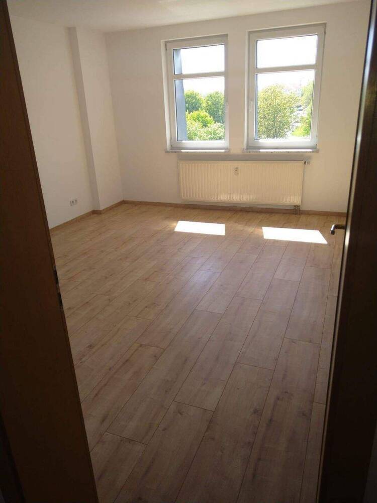 ++ Helle, schöne 3 Zimmer Wohnung mit Einbauküche ++