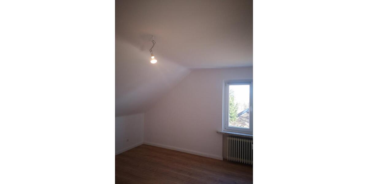 Dachgeschoßwohnung Langenhagen Engelbostel - 2 Zimmer, 75 m&sup2;, 743&euro; | Angebot:26492048