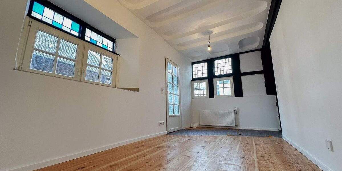 Einfamilienhaus Euskirchen Flamersheim - 7 Zimmer, 190 m&sup2;, 2.280&euro; | Angebot:25567141