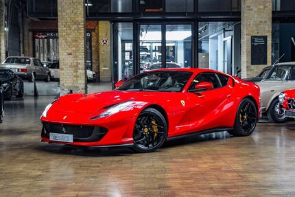 Ferrari 812