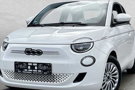 Fiat 500e 11.000 km 24.190 &euro; Regensburg 93059