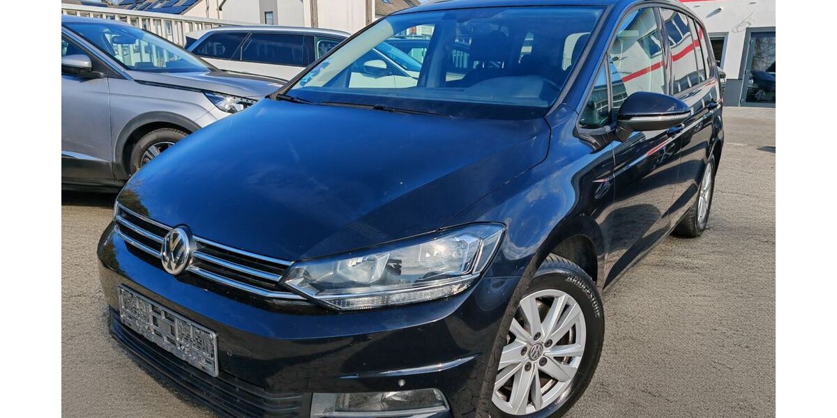 VW Touran 129.982 km 16.065 &euro; Wölfersheim 61200