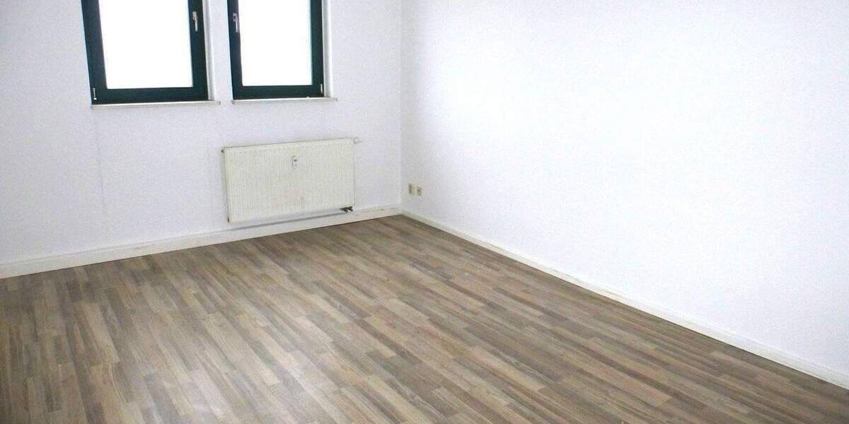 Etagenwohnung Chemnitz Lutherviertel - 3 Zimmer, 63 m&sup2;, 350&euro; | Angebot:26471025