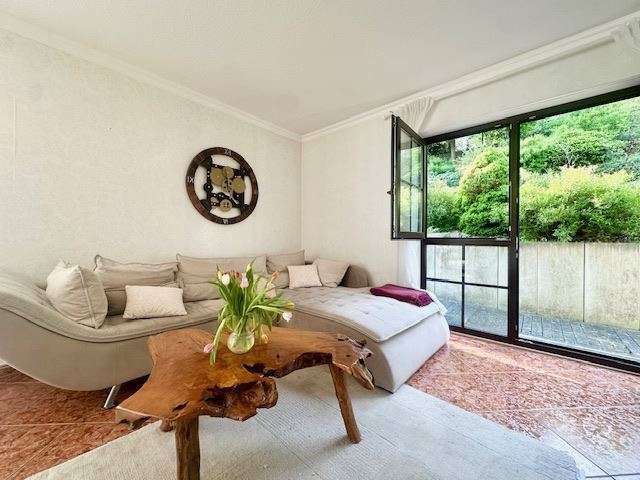 Haus zum Kaufen in Wächtersbach 721.000 € 230.3 m² 8 zimmer