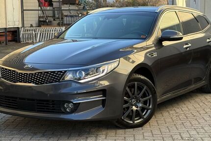 Kia Optima 178.000 km 9.499 &euro; Berlin 12057