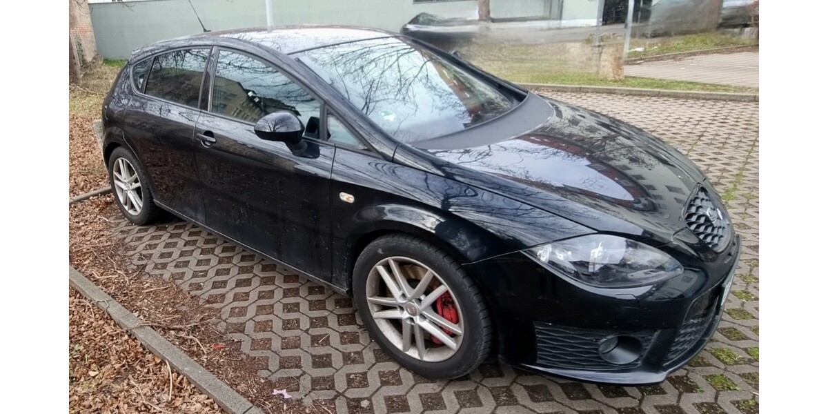 Seat Leon 177.580 km 7.900 &euro; Erfurt 99084