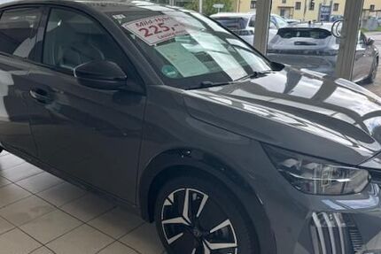 Peugeot 208 2.600 km 28.790 &euro; Penzberg 82377
