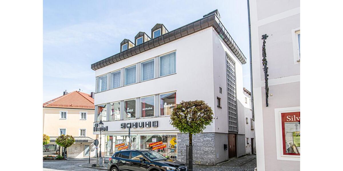 Geschäftshaus Mitten im Herzen von Bad Kötzting - Gewerbeobjekt Bad Kötzting | Angebot:24773588