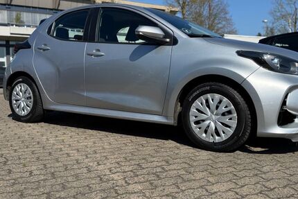 Toyota Yaris 120.350 km 12.399 &euro; Hanau 63452