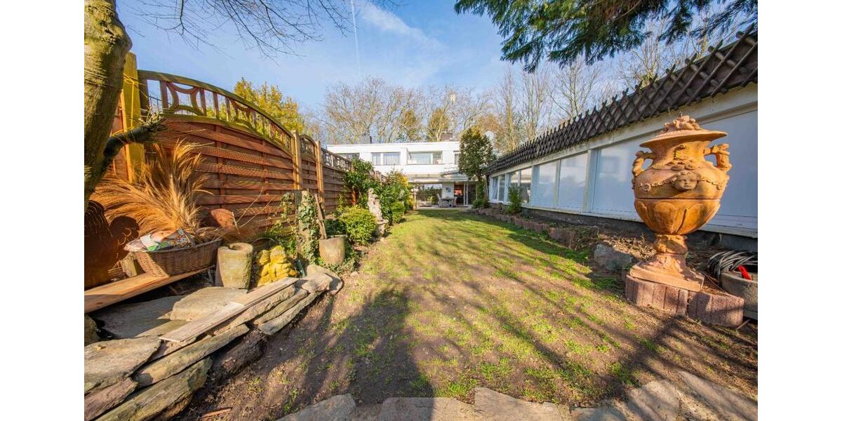 Doppelhaushälfte Mönchengladbach Süd - 4 Zimmer, 125 m&sup2;, 1.599&euro; | Angebot:25832088