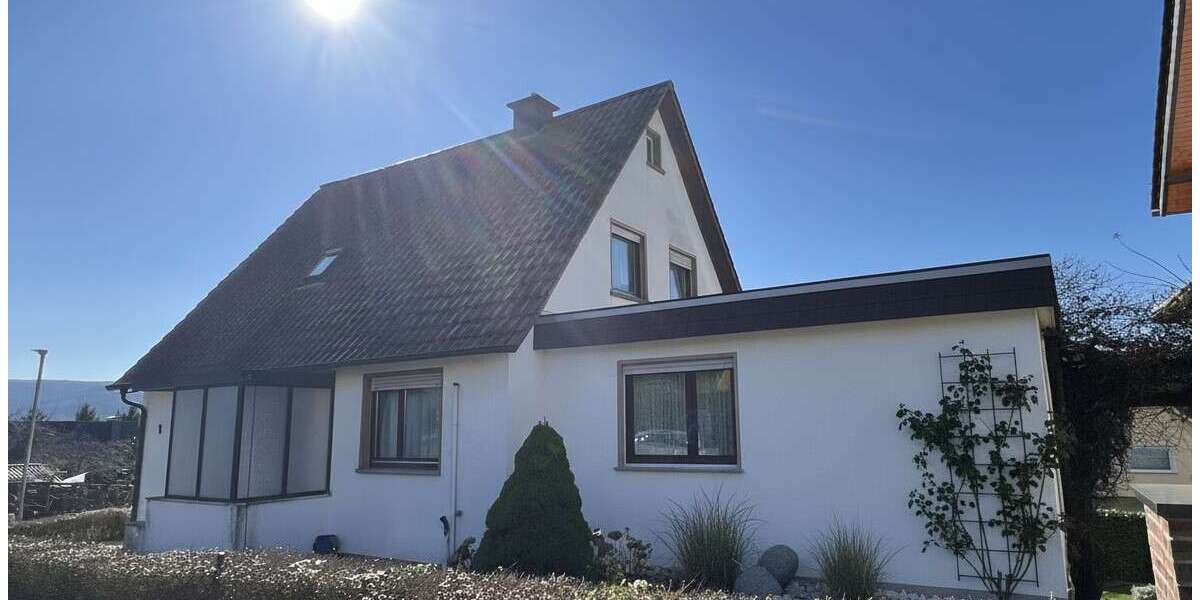 Einfamilienhaus Bad Orb - 6 Zimmer, 136 m&sup2;, 249.000&euro; | Angebot:26012893