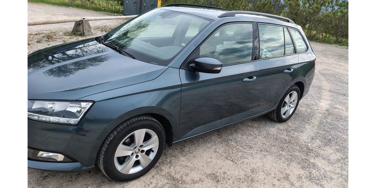 Skoda Fabia 61.000 km 14.100 &euro; Benediktbeuern 83671