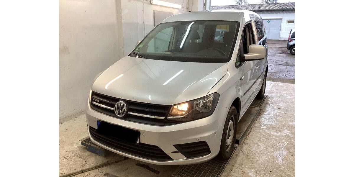 VW Caddy 132.852 km 8.211 &euro; Peutenhausen 86565
