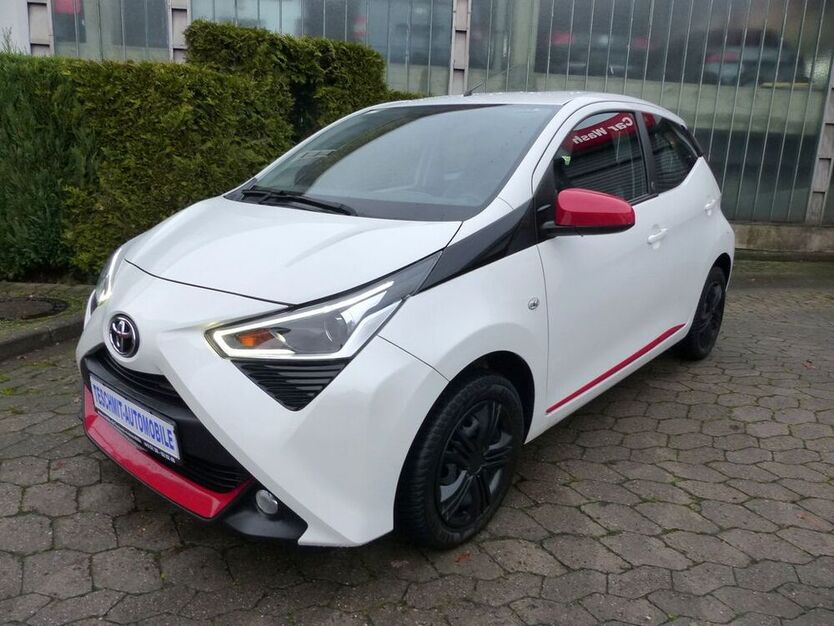 Aygo (X)