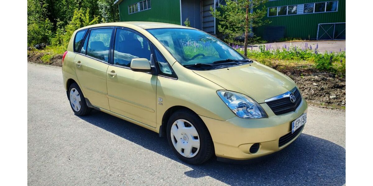 Toyota Corolla Verso 400.000 km 1.950 &euro; Sottrum 27367