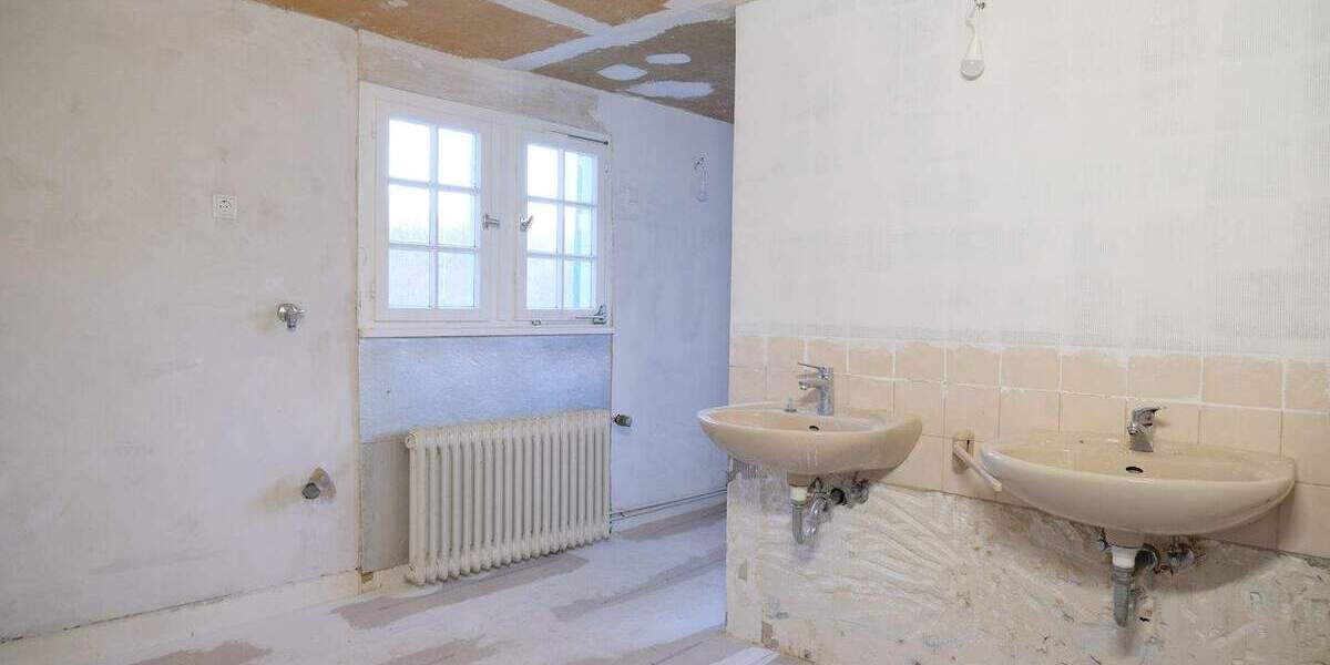 Mehrfamilienhaus, Wohnhaus Solingen Solingen-Mitte - 1 Zimmer, 260 m&sup2;, 260.000&euro; | Angebot:24035207