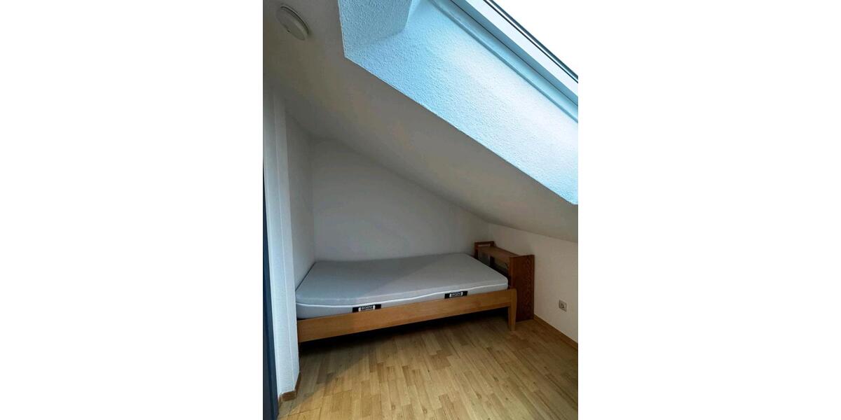 Dachgeschoßwohnung Mainz Ebersheim - 2 Zimmer, 53 m&sup2;, 700&euro; | Angebot:25303214