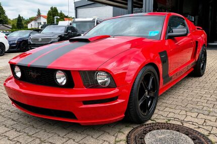 Ford Mustang 86.000 km 15.890 &euro; Recklinghausen 45659