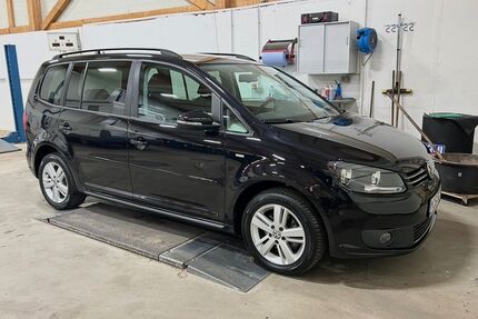 VW Touran 105.750 km 10.400 &euro; Hassmersheim 74855