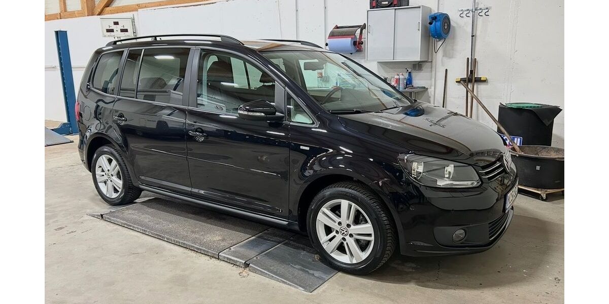 VW Touran 105.750 km 10.400 &euro; Hassmersheim 74855