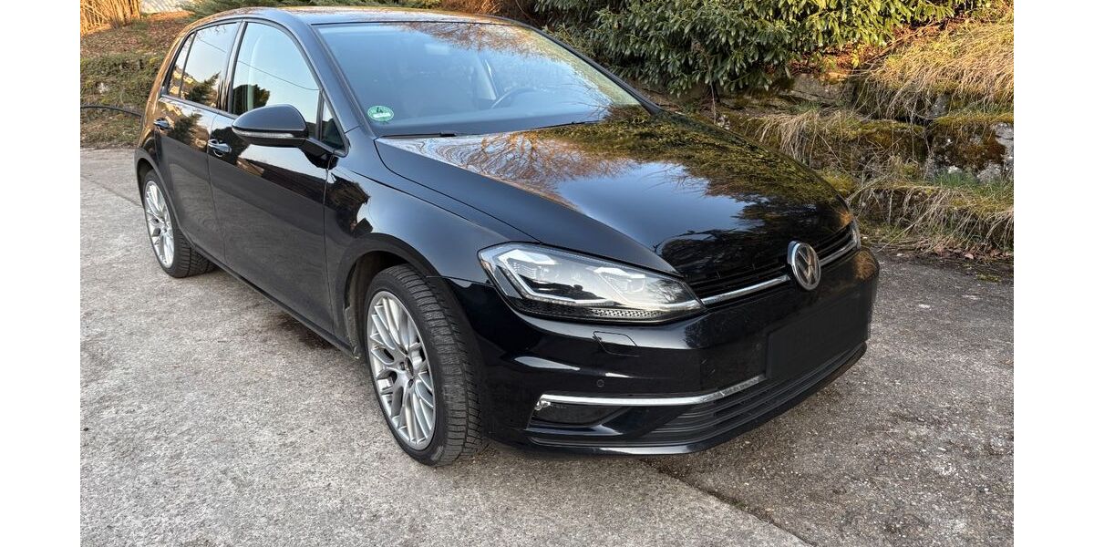 VW Golf 107.500 km 14.600 &euro; Lauda-Königshofen 97922