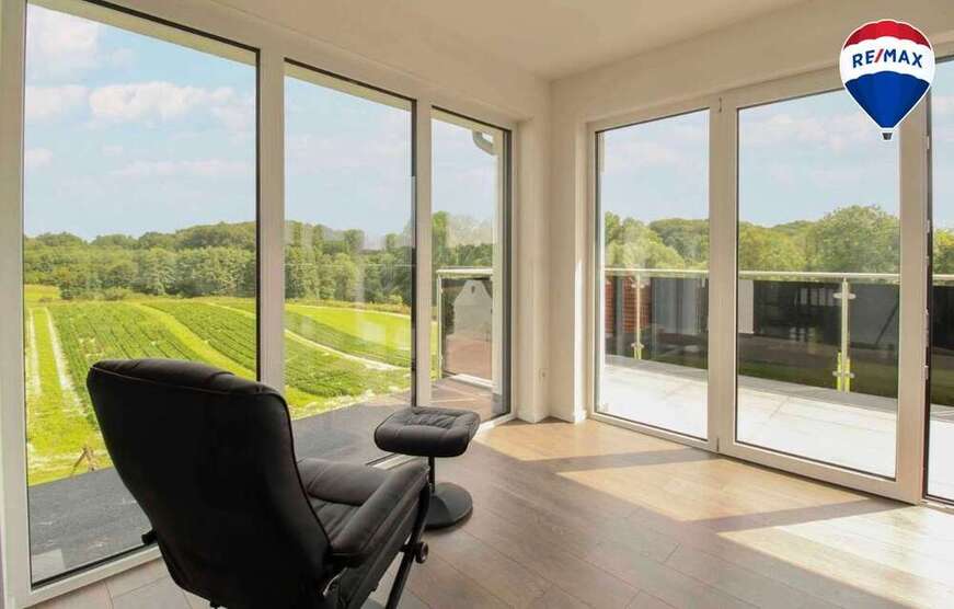 Haus zum Kaufen in Bielefeld 1.590.990 € 273 m²