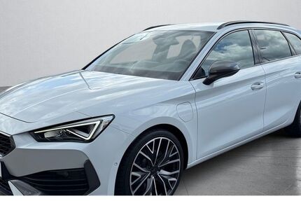 Cupra Leon 32.890 km 26.980 € Daun 54550