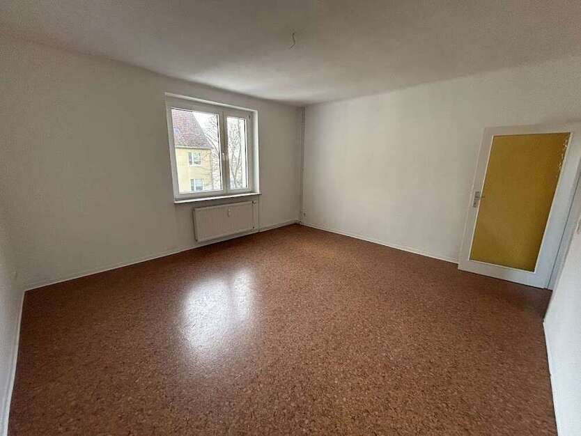 Wohnung zum Mieten in Magdeburg 396 € 70.61 m²