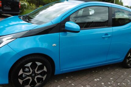 Toyota Aygo (X) 33.165 km 10.990 &euro; Suhl 98529