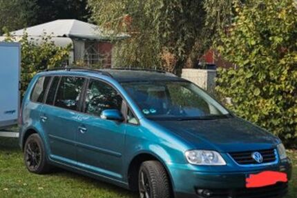VW Touran 213.000 km 2.299 &euro; Frankfurt am Main 60437