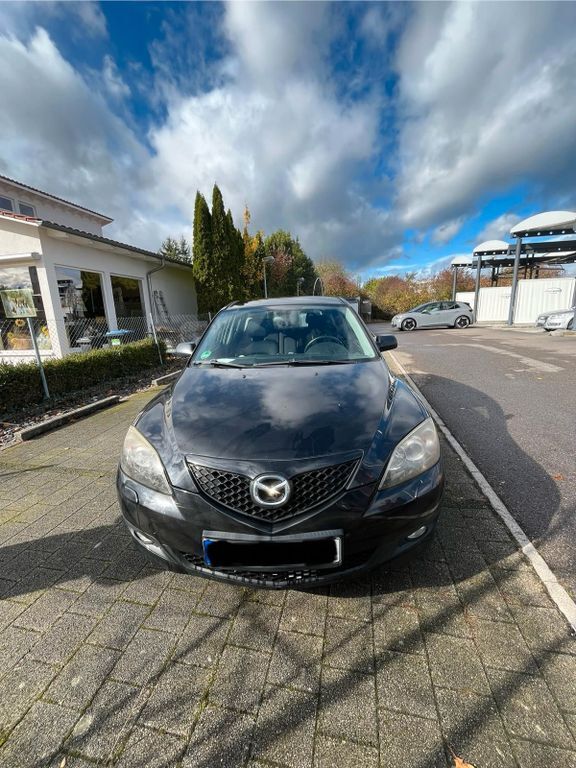 Mazda 3 220.000 km 1.390 € Koln 50931