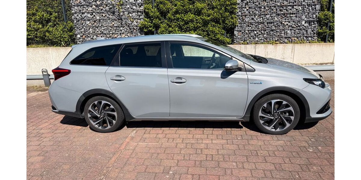 Toyota Auris 66.500 km 20.100 &euro; Rheine 48431