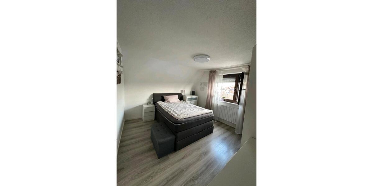 Dachgeschoßwohnung Schwieberdingen - 3 Zimmer, 67 m&sup2;, 238.000&euro; | Angebot:26464066