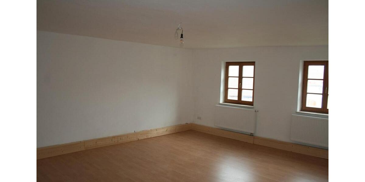 Einfamilienhaus Reisbach Englmannsberg - 8 Zimmer, 300 m&sup2;, 3.000&euro; | Angebot:26383330