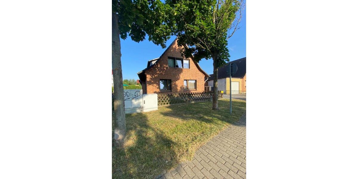 Einfamilienhaus Waren (Müritz) - 7 Zimmer, 181 m&sup2;, 333.000&euro; | Angebot:27026117