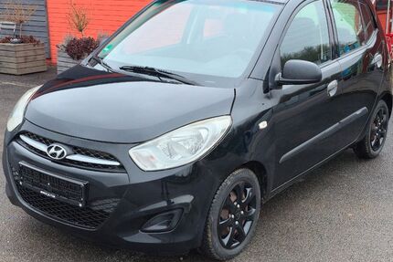 Hyundai i10 114.000 km 3.199 &euro; Neuss 41472